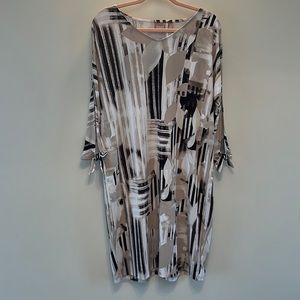 Chico’s Size 2 (Size 14 equivalent) Cold Shoulder Dress Taupe and Black